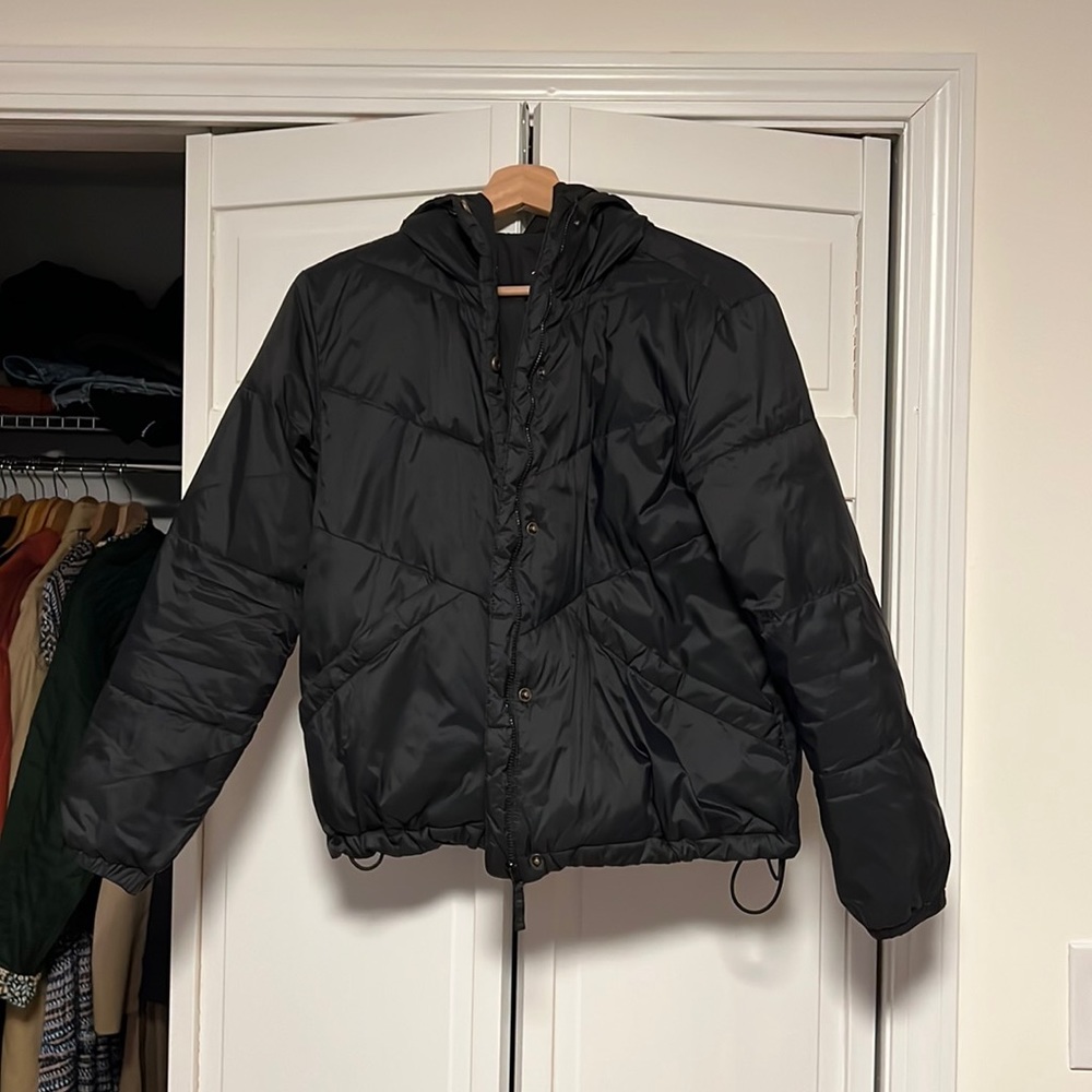 Madewell Chevron Packable Puffer Jacket, Black size Small
